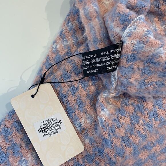 CHERIE Bliss Infinity Scarf Blue and Pink Houndstooth NWT - Picture 3 of 3